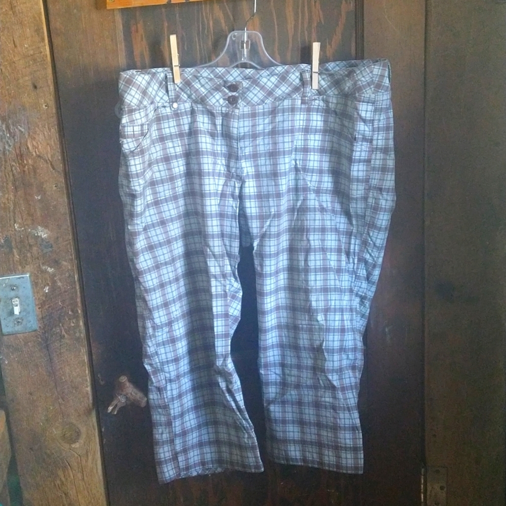 Lole' plaid crop pants